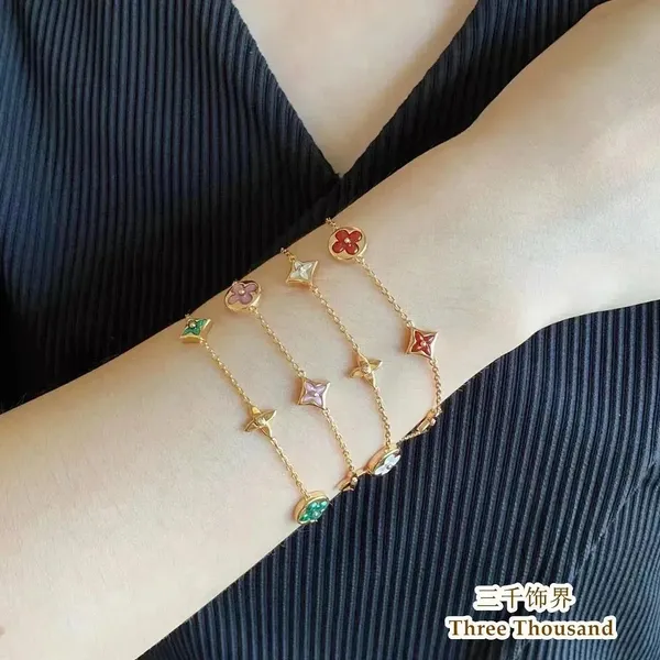 Louis Vuitton Bracelet White Floral Mother-of-Pearl