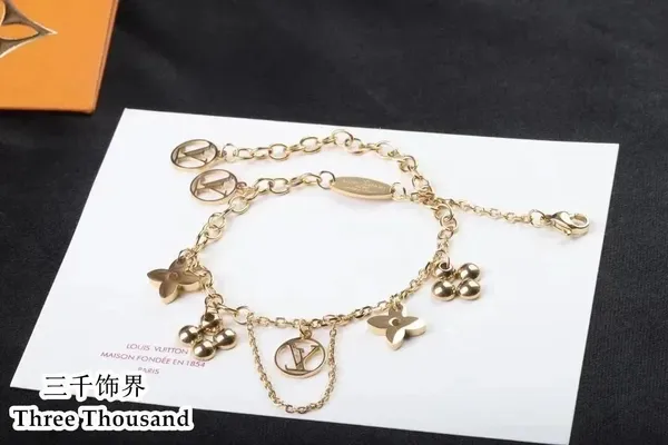 Blooming Circle Bracelet
