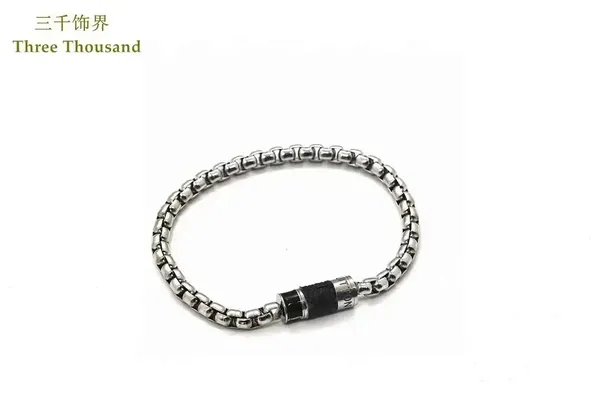 Louis Vuitton Monogram Chain Bracelet Silver Unisex
