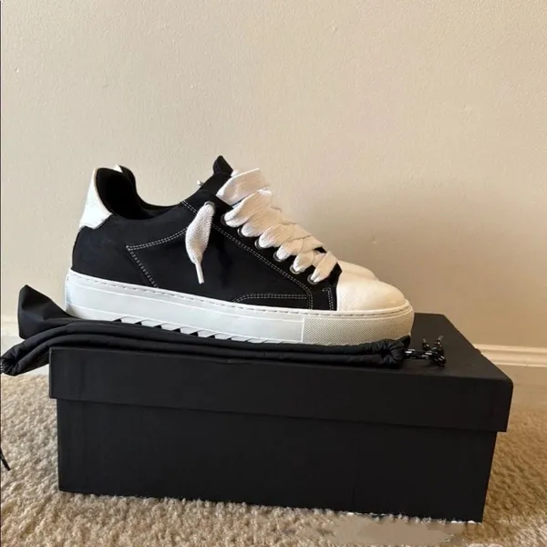 Numeris Platform Canvas Sneakers