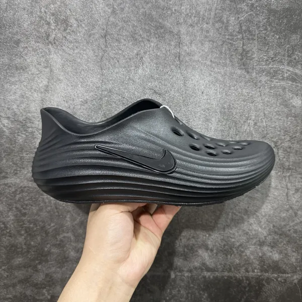 Nike ReactX Rejuven8 Sneakers