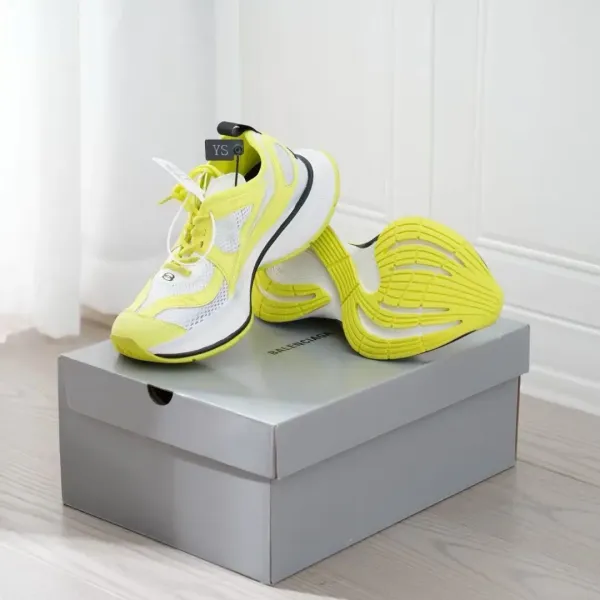 Balenciaga Circuit Sneakers