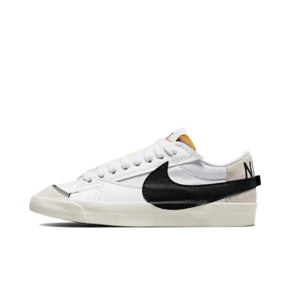 Nike Blazer Sneakers