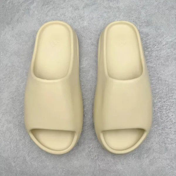 Yeezy Slide